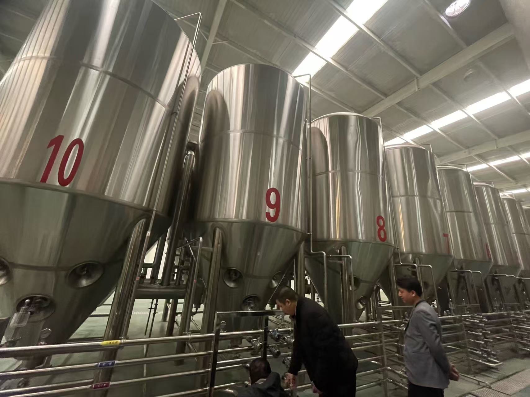 剑河精酿啤酒设备厂—平面布置、设备设计、制造、调试、培训等一条龙服务
